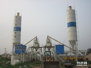 图 河池市三一中联混凝土搅拌站混凝土输送泵混凝土臂架泵车载泵出租 南宁工程机械